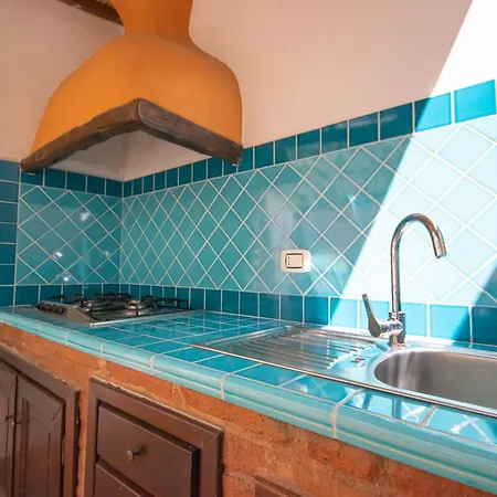 Sinis Domus לינה וארוחת בוקר סיניסקולה