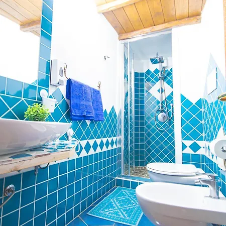 Sinis Domus סיניסקולה