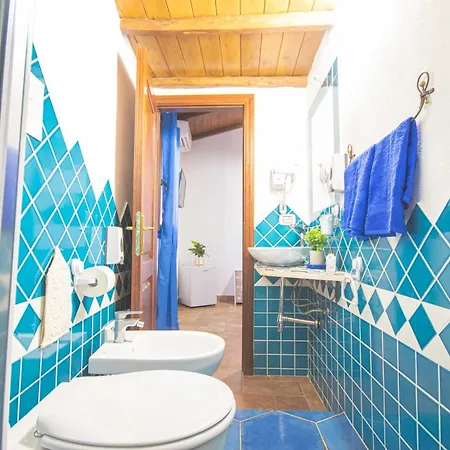 Sinis Domus לינה וארוחת בוקר