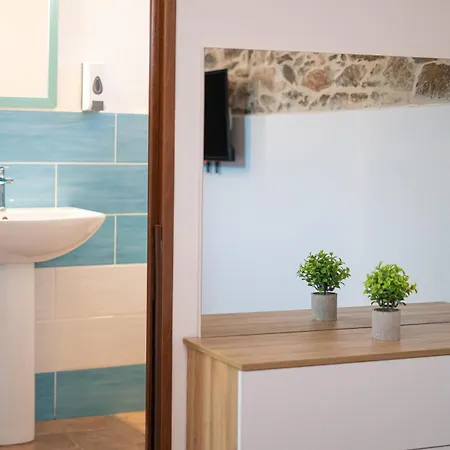 Sinis Domus * סיניסקולה