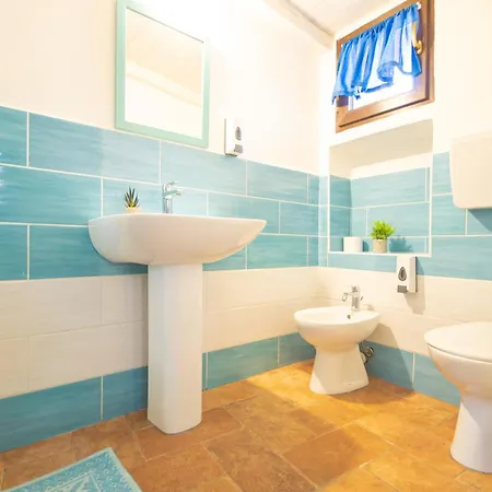 לינה וארוחת בוקר Sinis Domus *