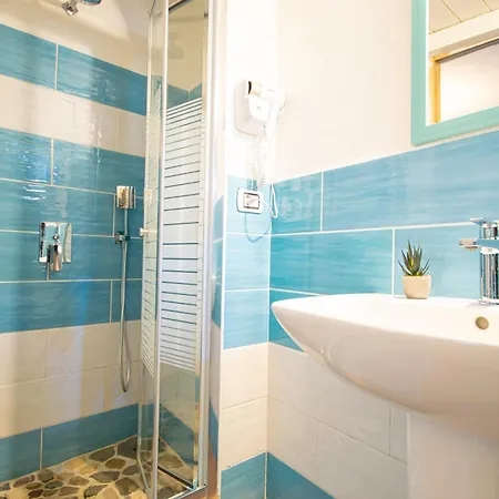 לינה וארוחת בוקר Sinis Domus *